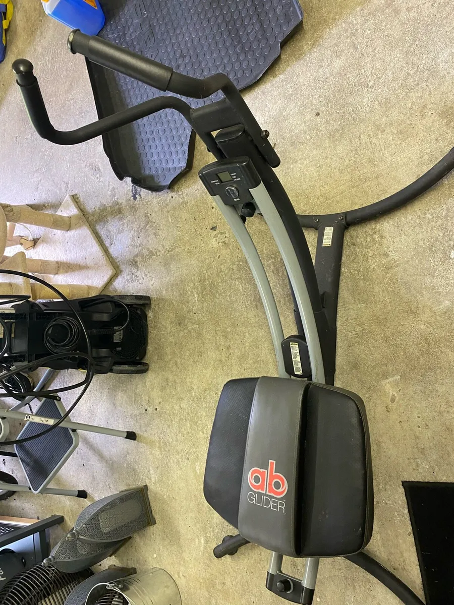 Ab Glider