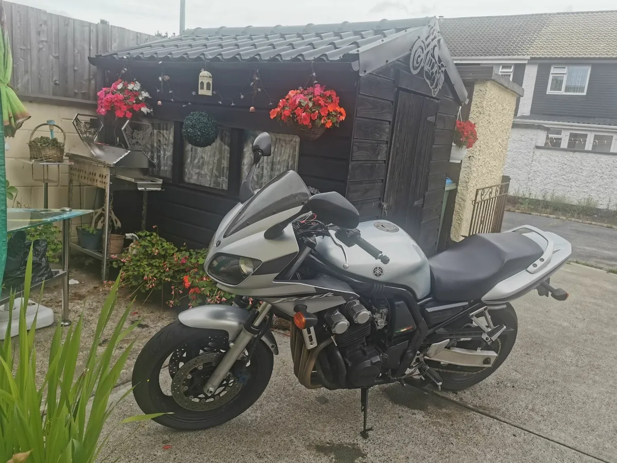 YAMAHA FAZER FZS 600 - Image 1