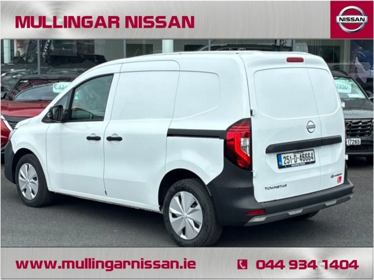 Nissan Townstar EV 45kwh Auto - Price Excludes VA - Image 2