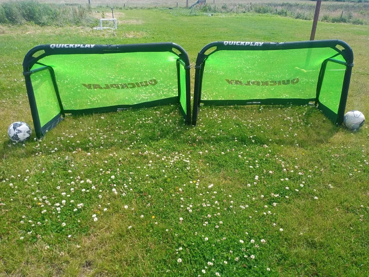 5 foot by 3 foot football soccer goal - Image 1