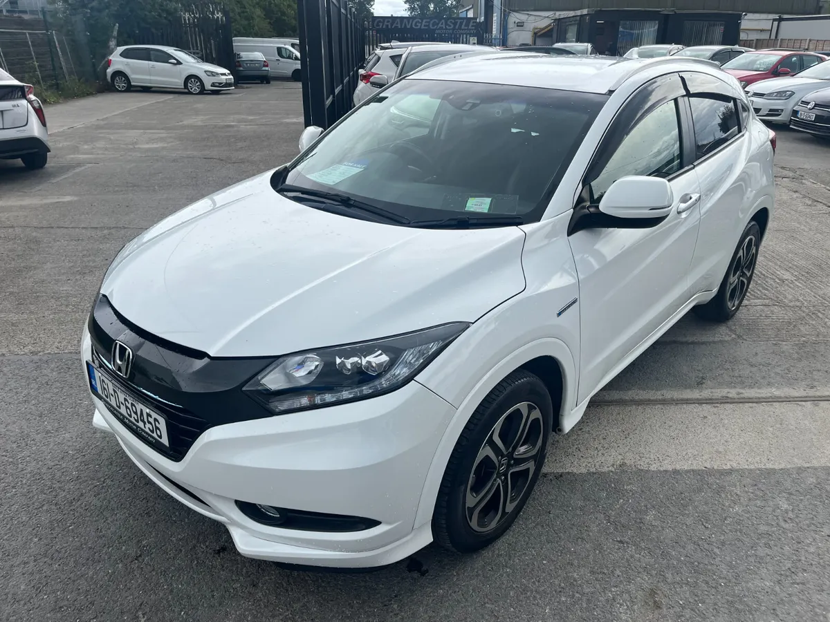 Honda Hrv 2016, 1.5 Vezel Hybrid Auto Low Kms - Image 3