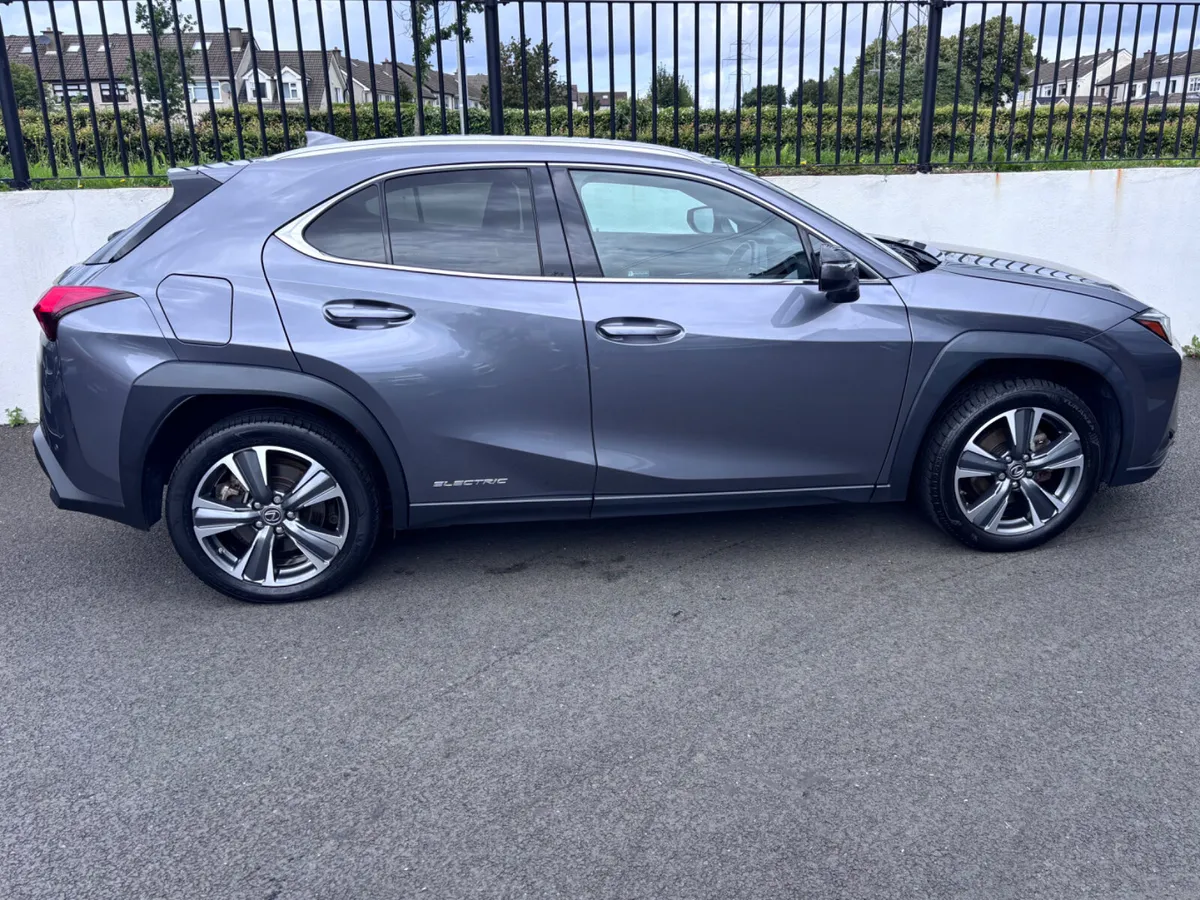 2021 LEXUS UX 300E FULL ELECTRIC PREMIUM PLUS - Image 4