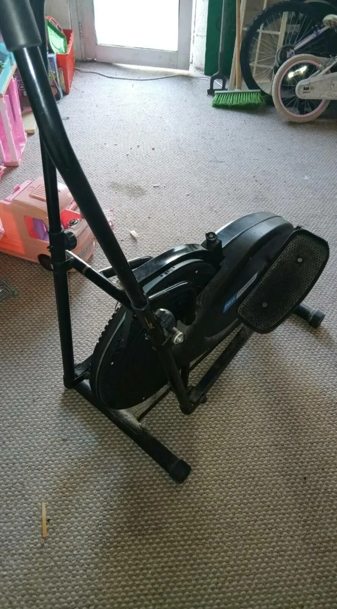 Cross trainer - Image 2