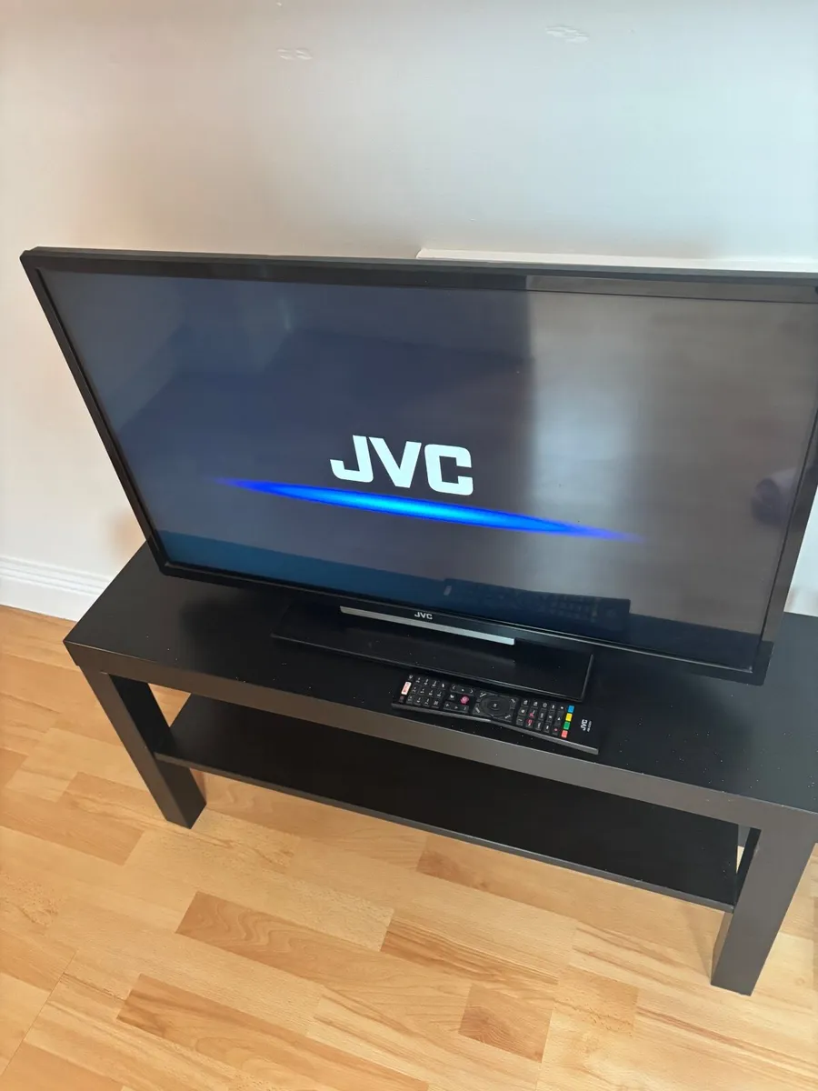 JVC 32” smart tv - Image 1