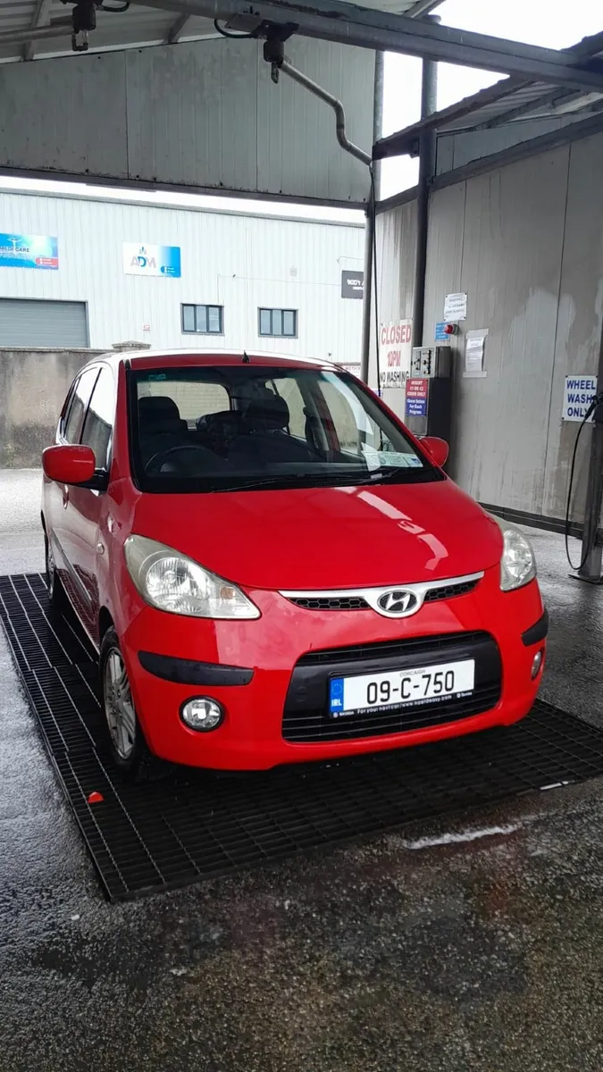 Hyundai i10 2009 - Image 1