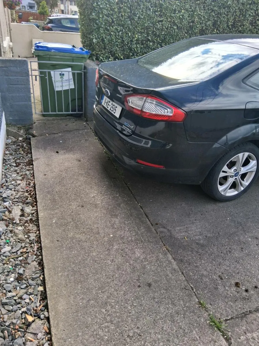Car - Image 4