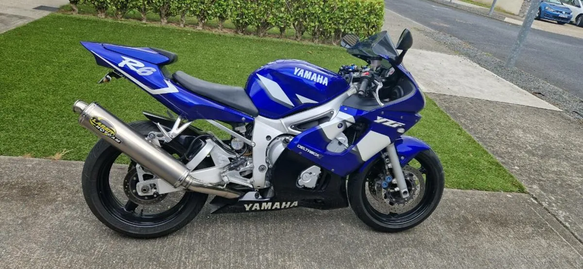Yamaha r6 (pre injection) - Image 1