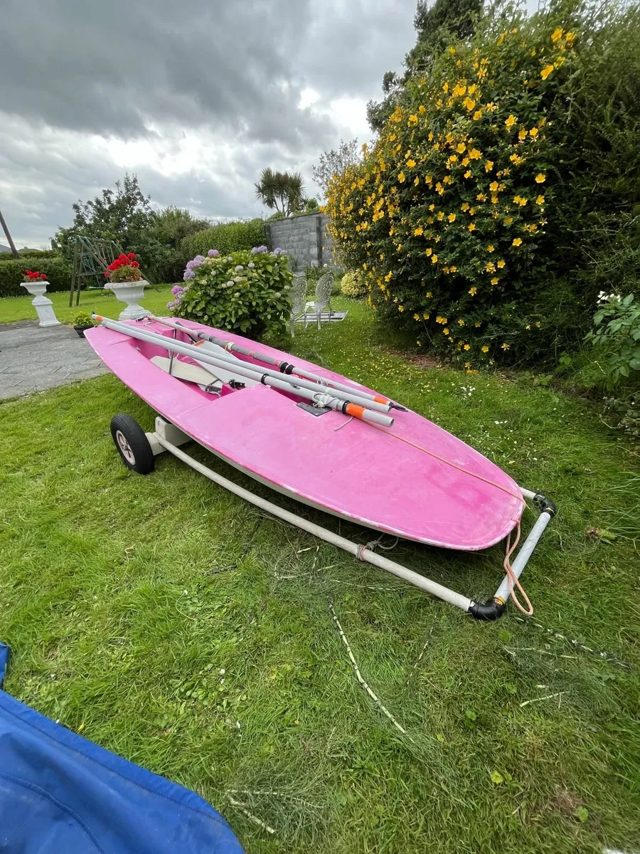 Topper Sailing Dinghy - Image 1