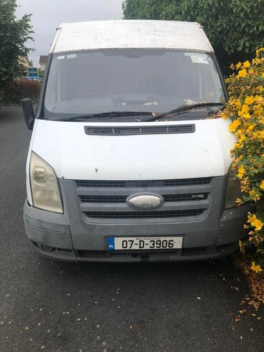 2007 Ford Transit - Image 2