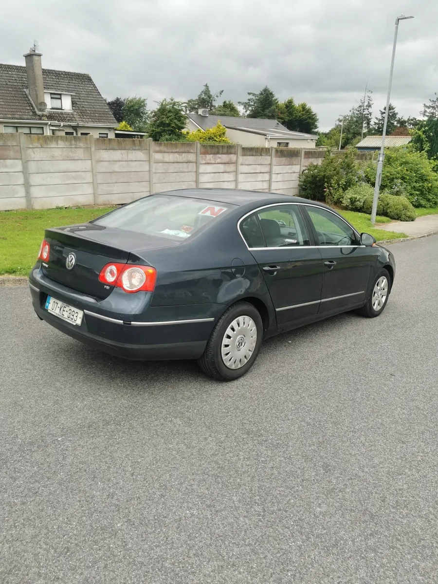 Volkswagen Passat 1.6 petrol tax 7/25 - Image 1