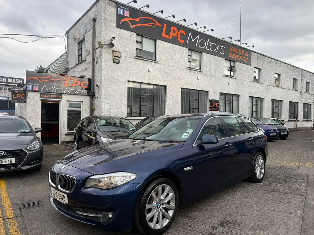 BMW 5-Series 2013 Touring - Image 1