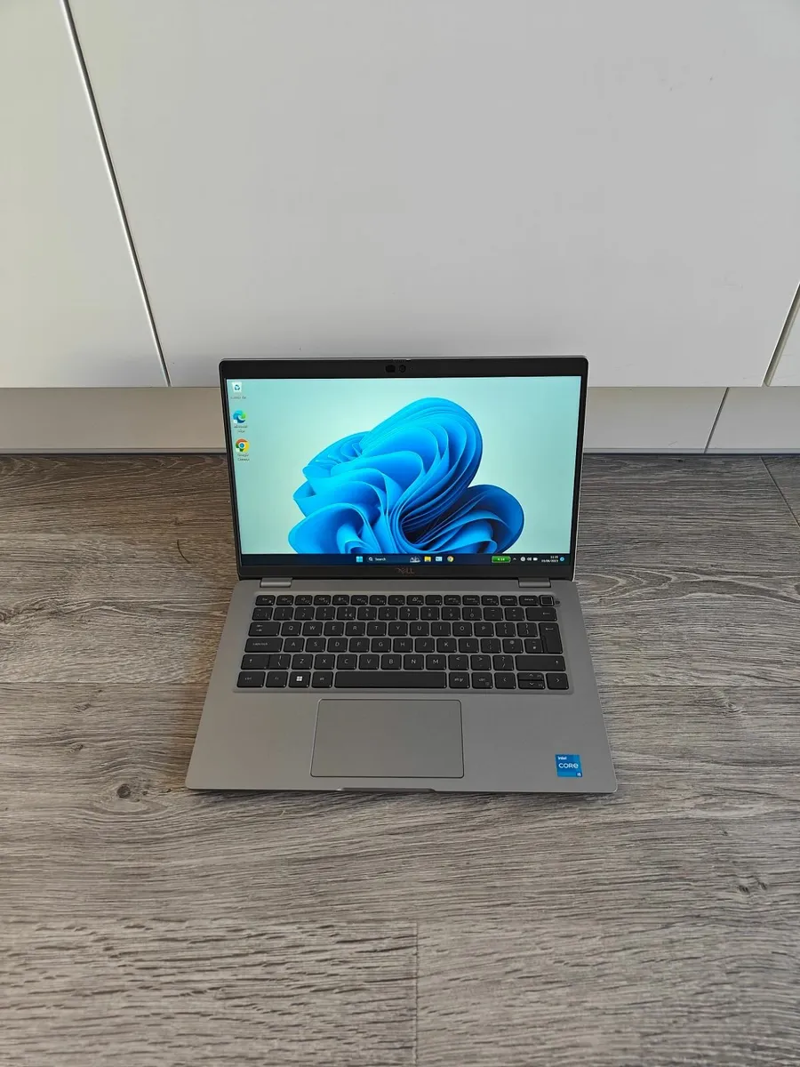 Dell Latitude 5430 Laptop | i5 (12th gen) | 16GB | - Image 1