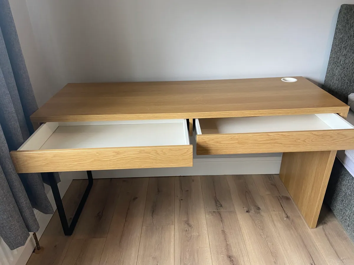 Student Desk - Image 4