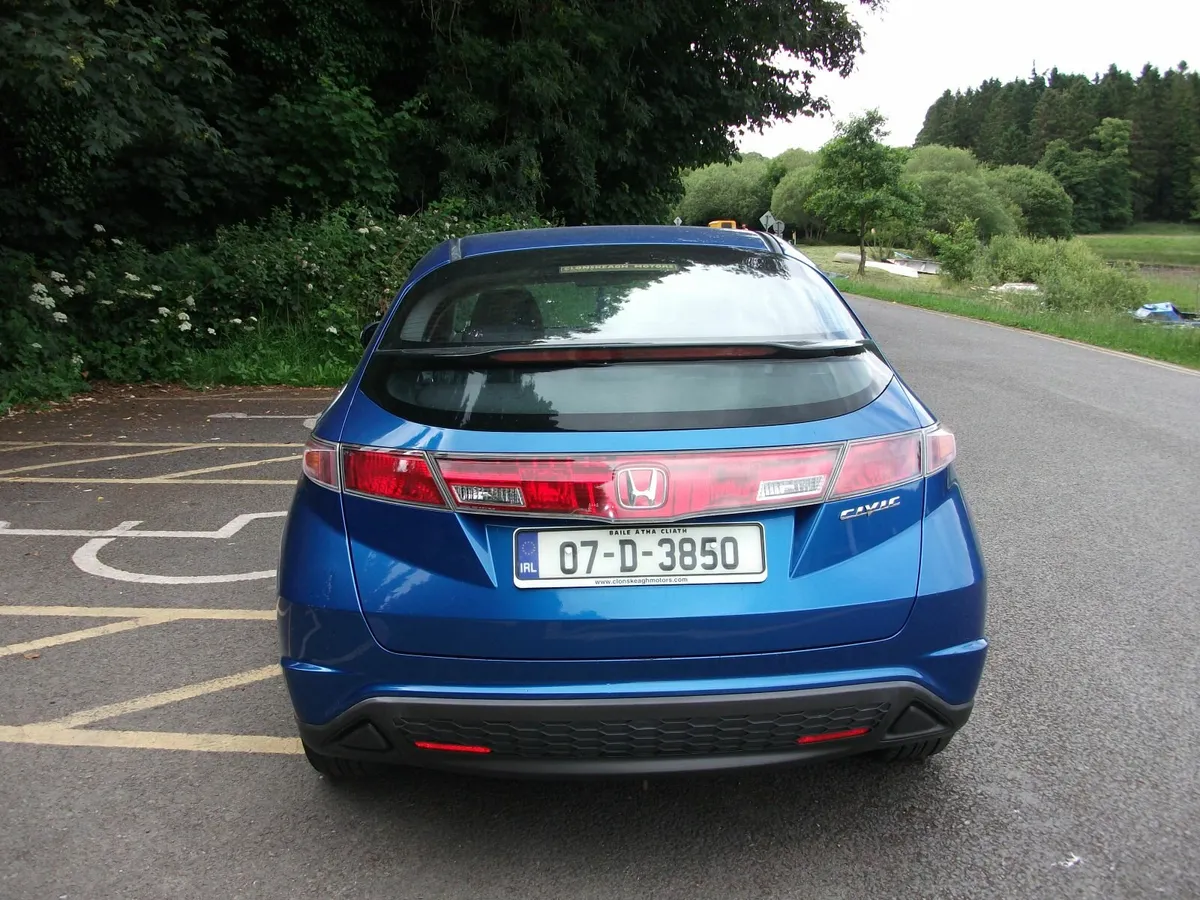 Honda Civic 1.3 NCT 2/26 2007 - Image 2