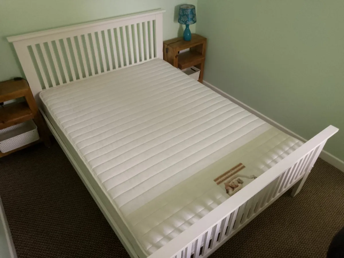Double Bed - Image 4