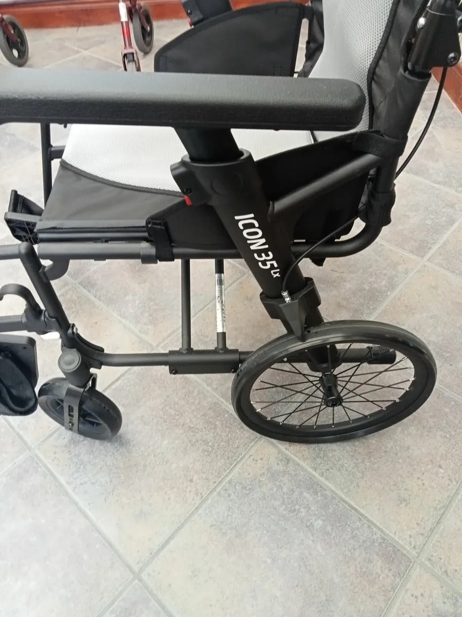 Wheelchair - Image 4