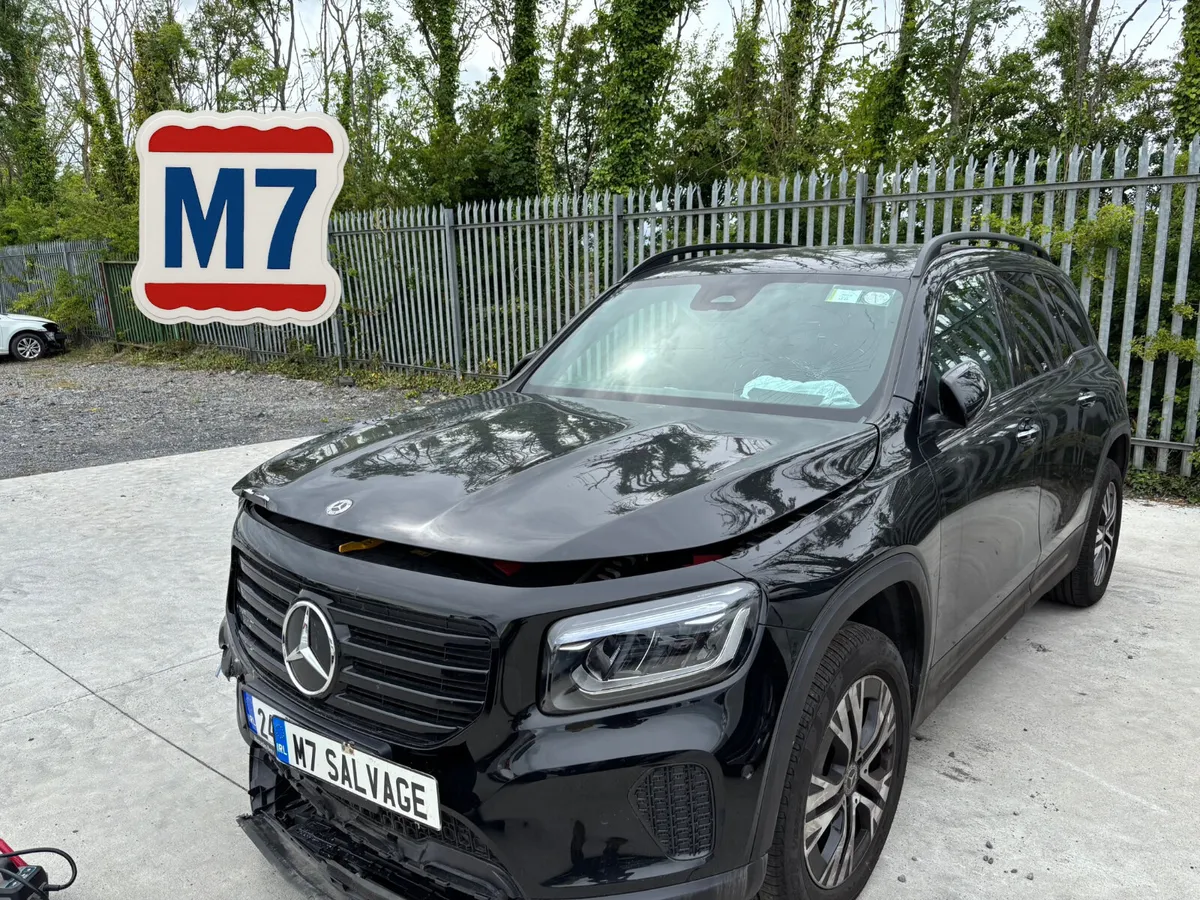 24 GLB 200d Auto 7 Seats Only 14km Drives V clean - Image 1
