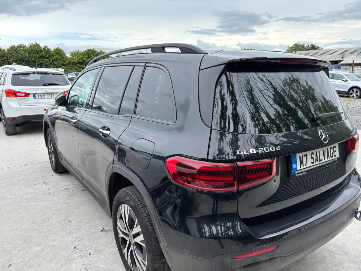 24 GLB 200d Auto 7 Seats Only 14km Drives V clean - Image 4