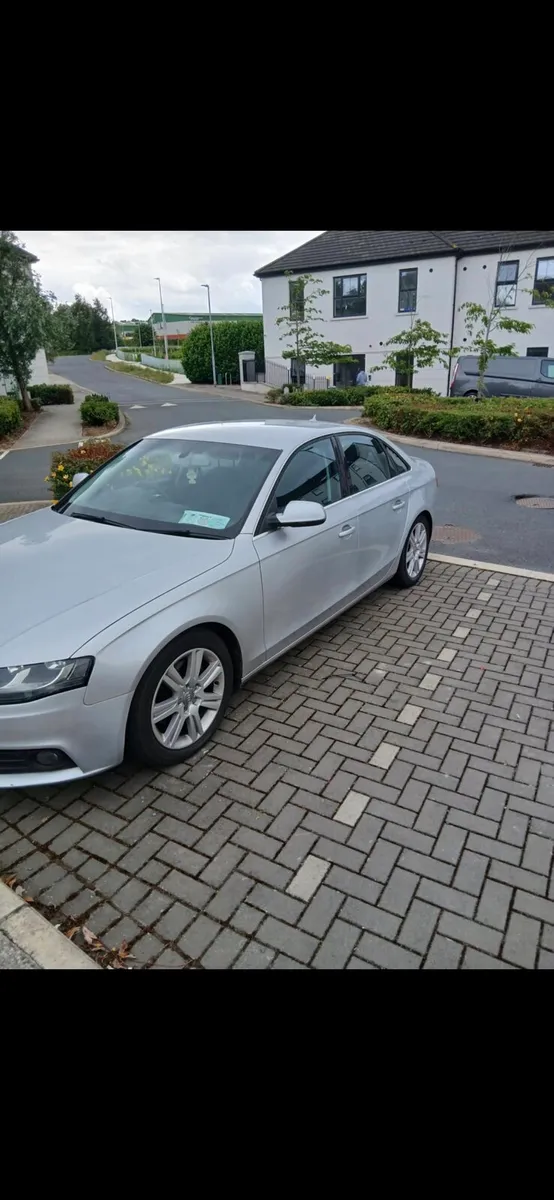 Audi a4 2010 - Image 2