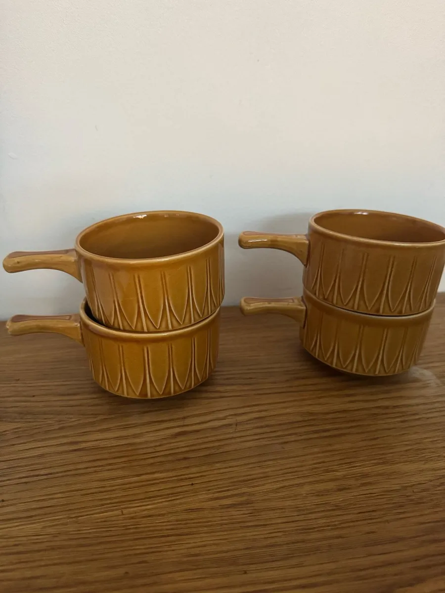 Glazed soup server - Image 1