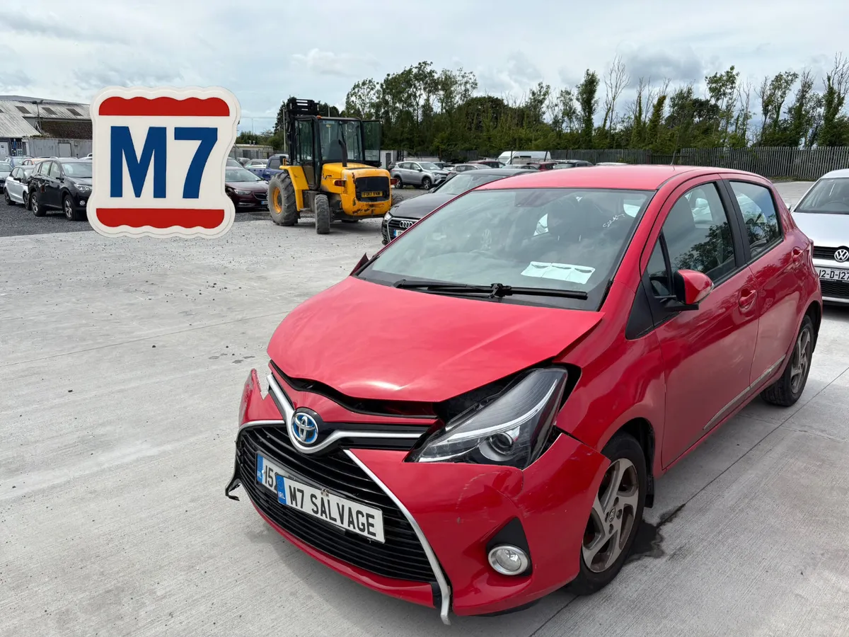 15 Yaris Hybrid 45k miles Needs engine - Image 1