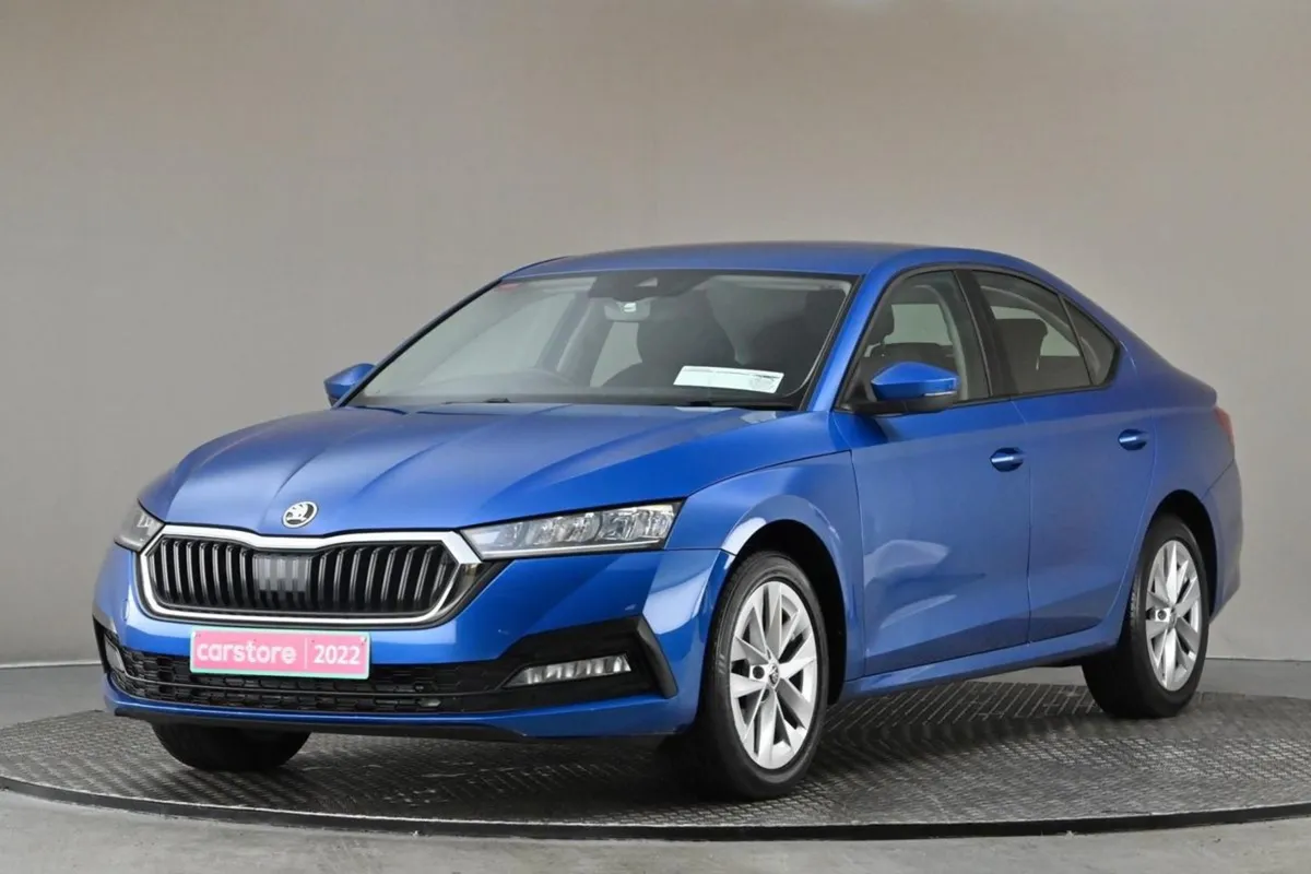 Skoda Octavia Ambition 2.0tdi 6spd 115BHP 5DR - Image 3