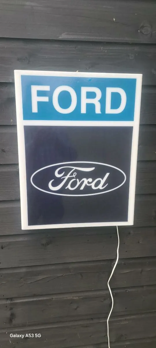 Ford light up sign - Image 1