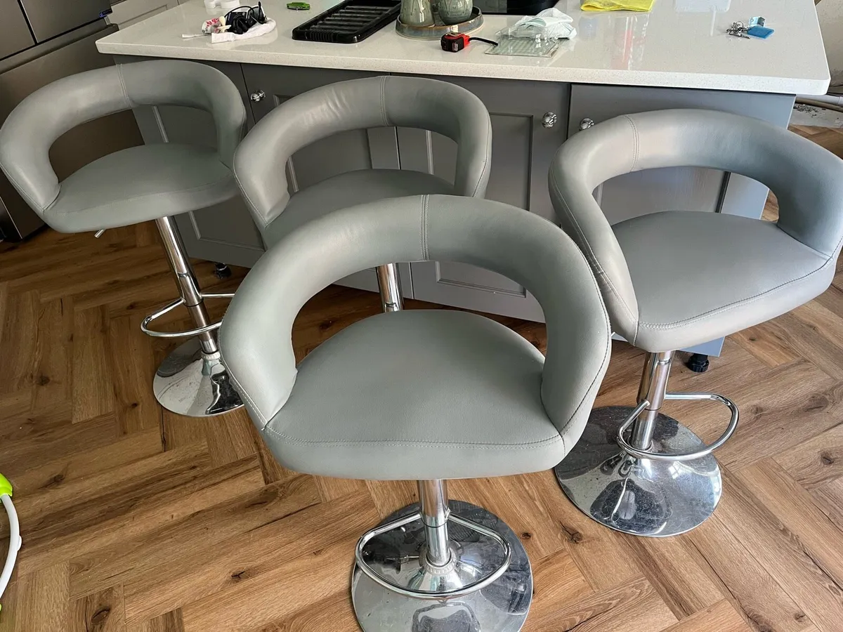 4 grey high stools - Image 3