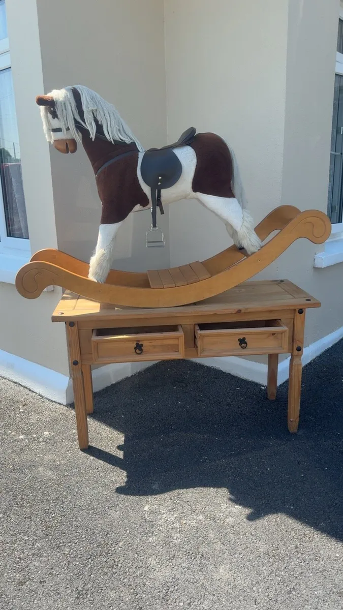 Rocking horse and table - Image 1