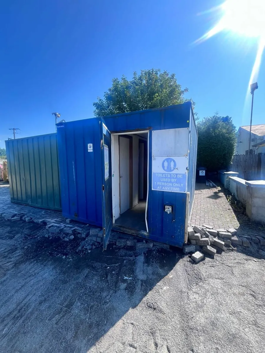 Toilet Block - Image 1