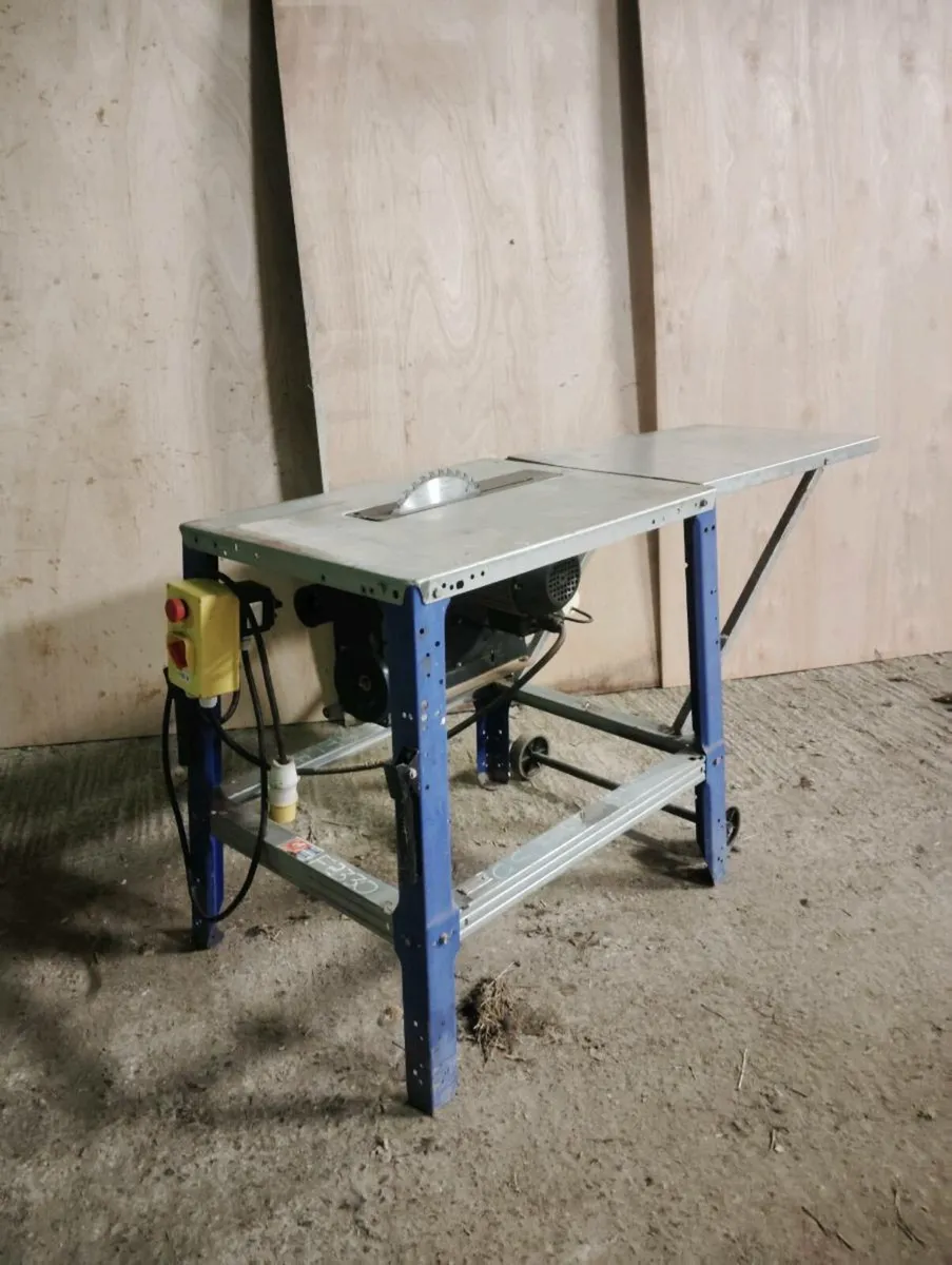 Table saw - Image 1