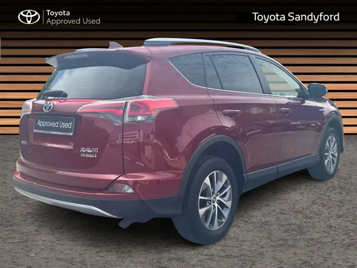 Toyota Rav4 Hybrid Auto Luna Sport // Full Leathe - Image 2