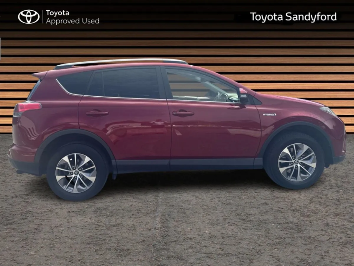 Toyota Rav4 Hybrid Auto Luna Sport // Full Leathe - Image 3