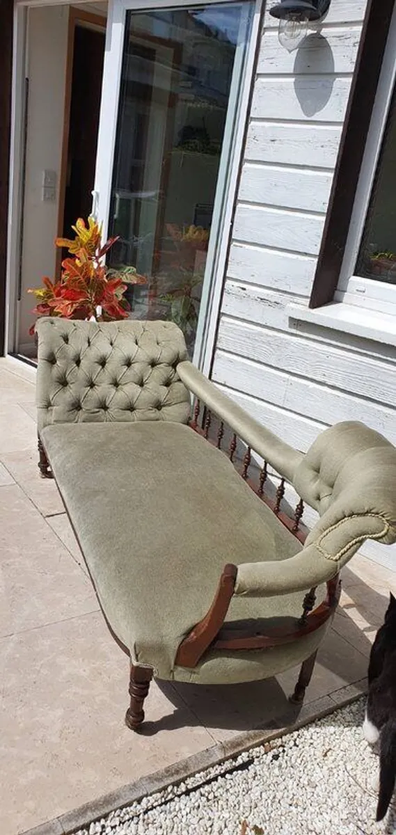 Beautiful victorian mahogany chaise lounge - Image 2