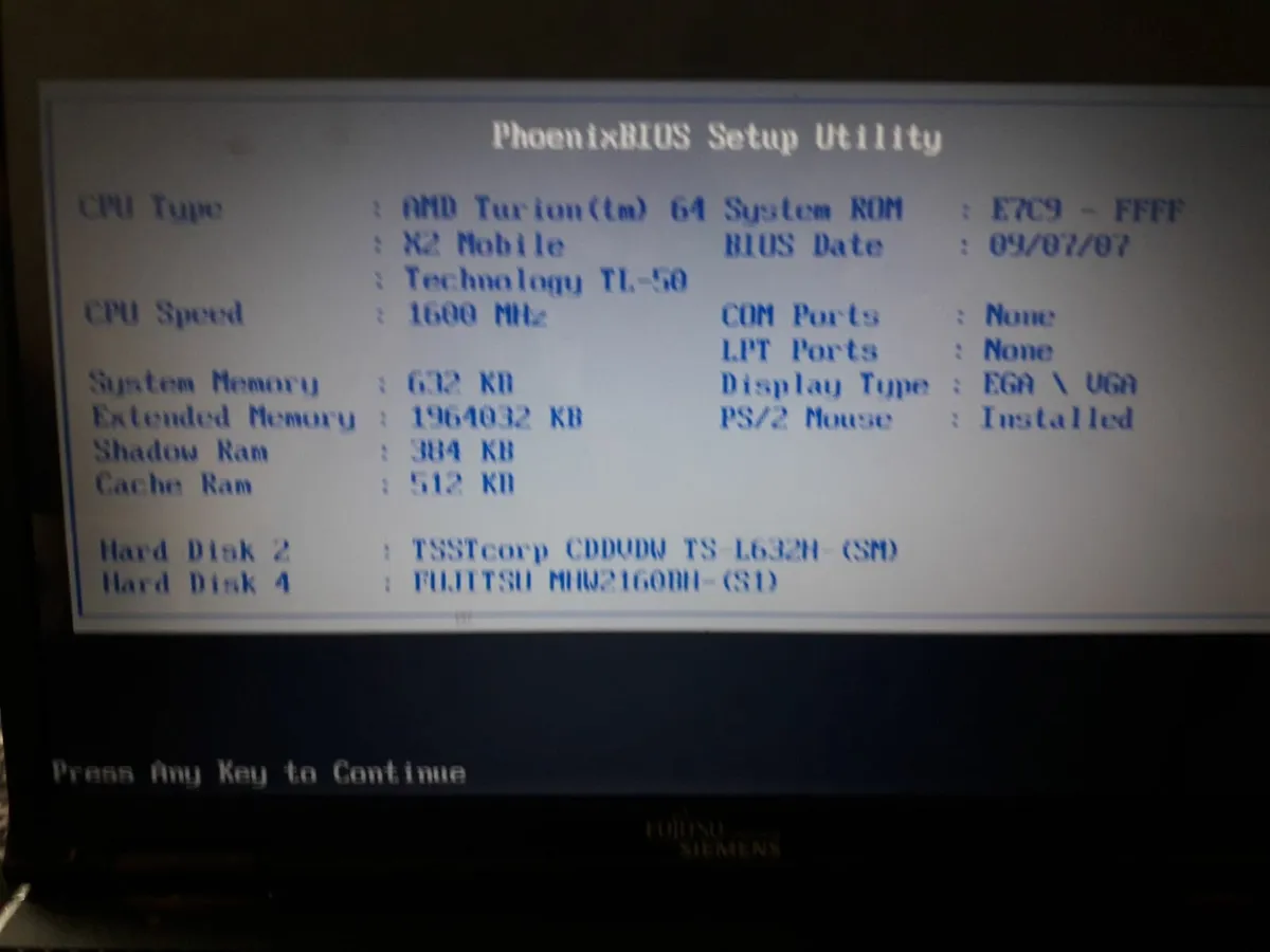 Fujitsu Siemens windows 7  laptop - Image 2