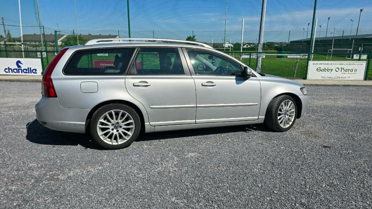 Volvo v50 - Image 3