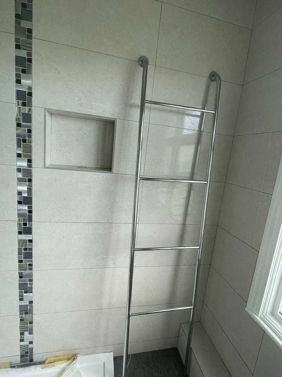 Tall Towel Rail - Image 2