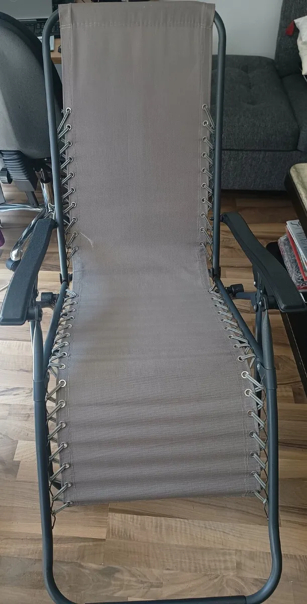 2 Brown Metal Sun Lounger - Image 3