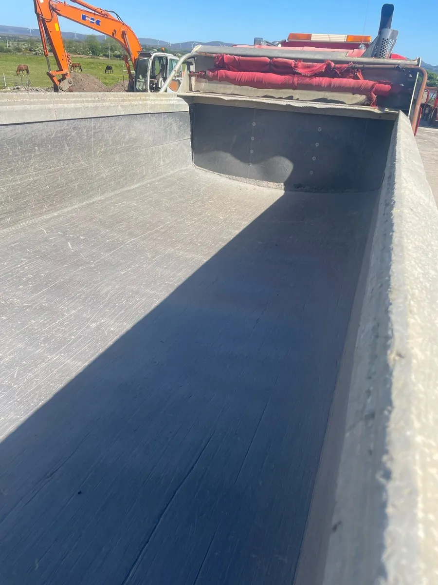 P400 Tipper - Image 4
