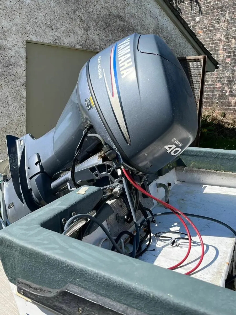 21 ft fishing boat - Image 3