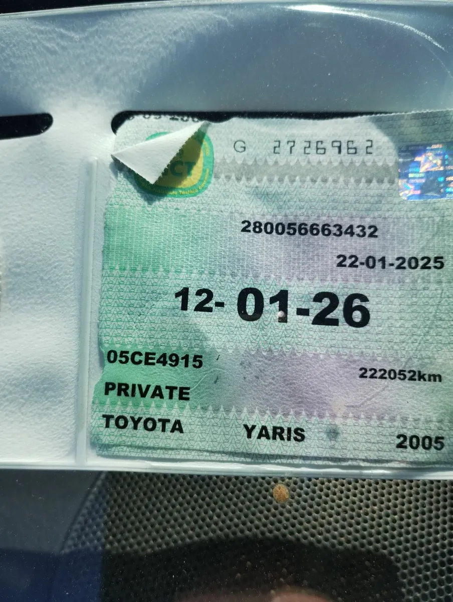 Toyota Yaris 2005 - Image 3