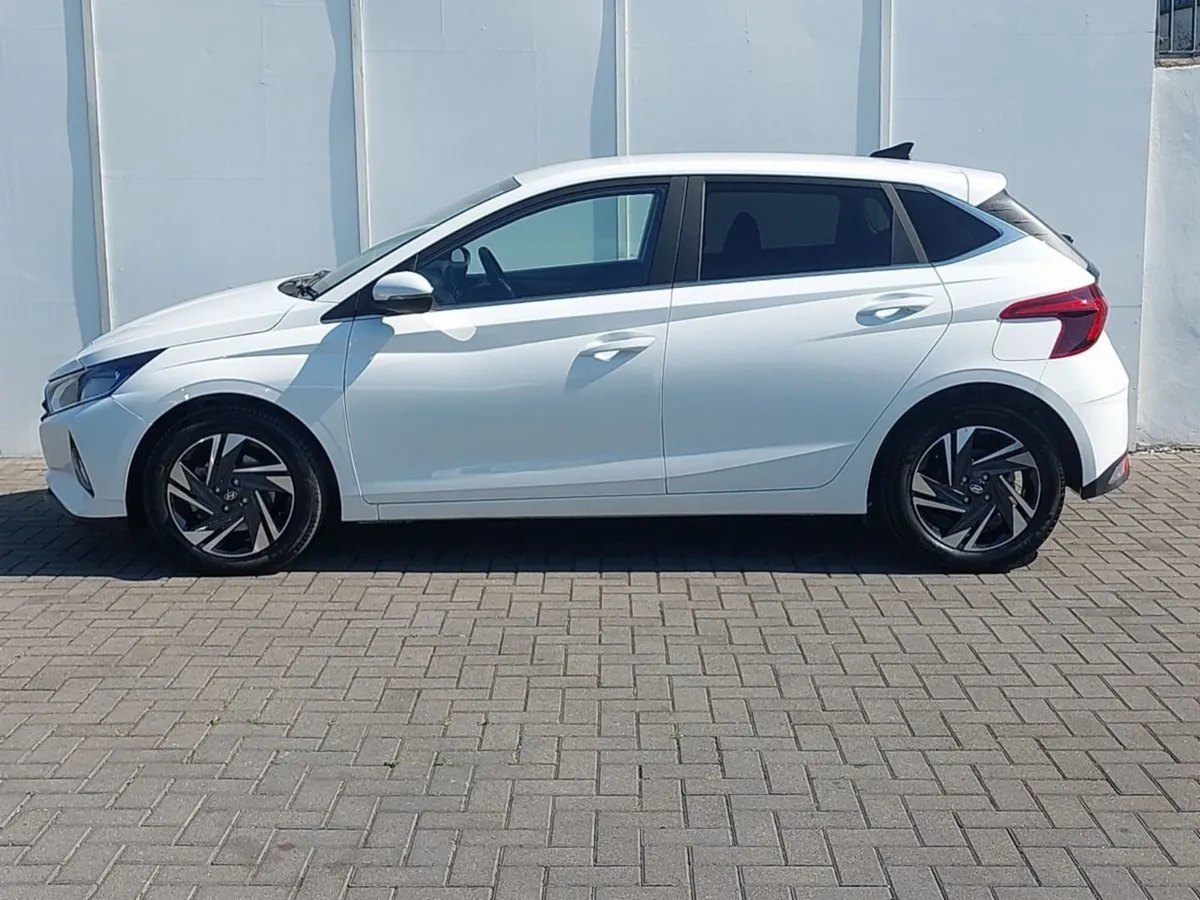 Hyundai i20 1.0 Deluxe Plus Auto - Image 4