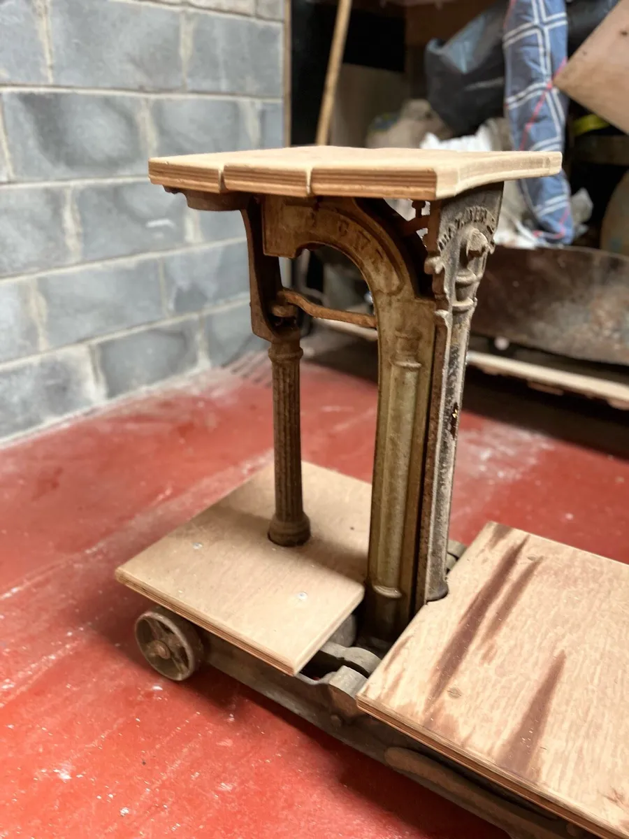 Weighing scales - Image 2