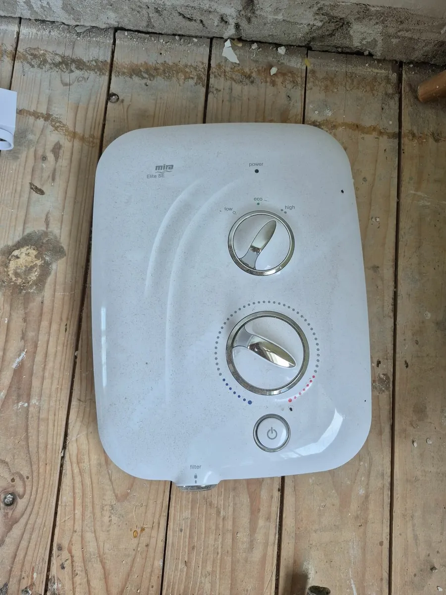 Electric shower - Image 1