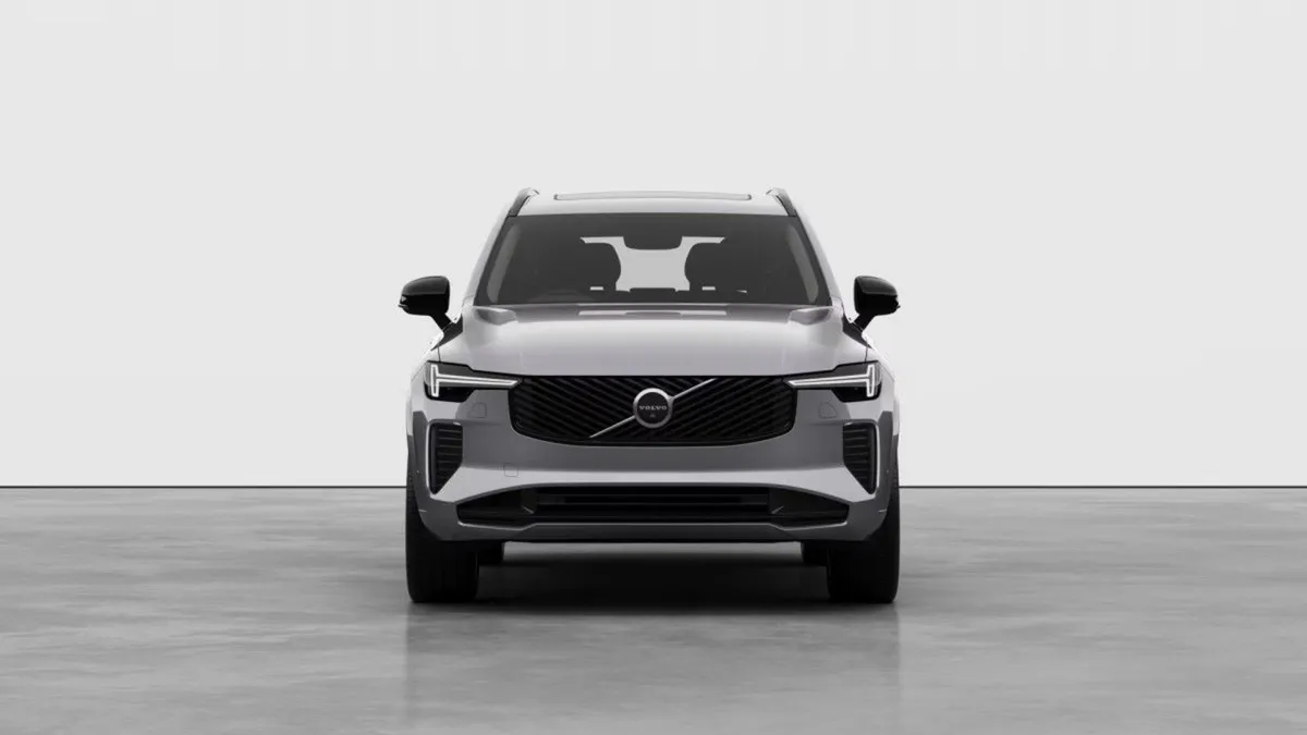 Volvo XC90 Aurora Sliver Plus Dark Edition - Image 3