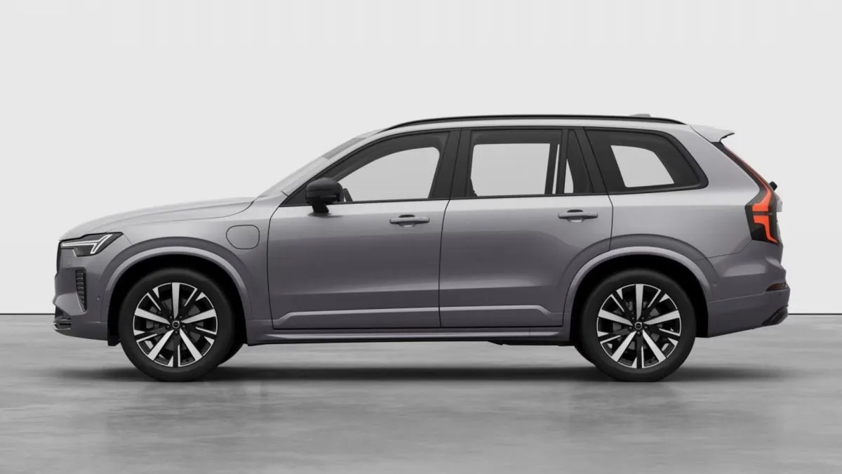 Volvo XC90 Aurora Sliver Plus Dark Edition - Image 4