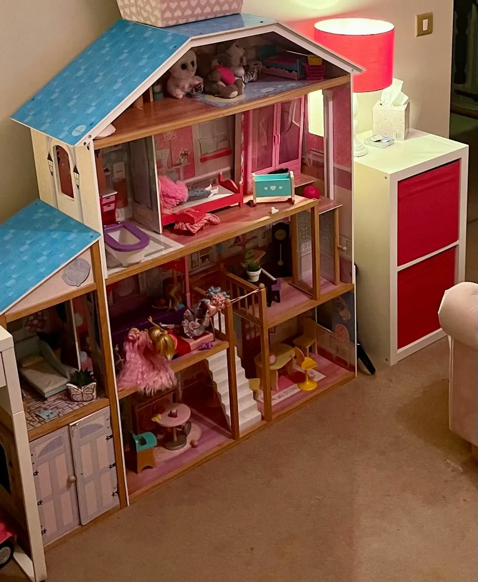 Dolls House - Image 1