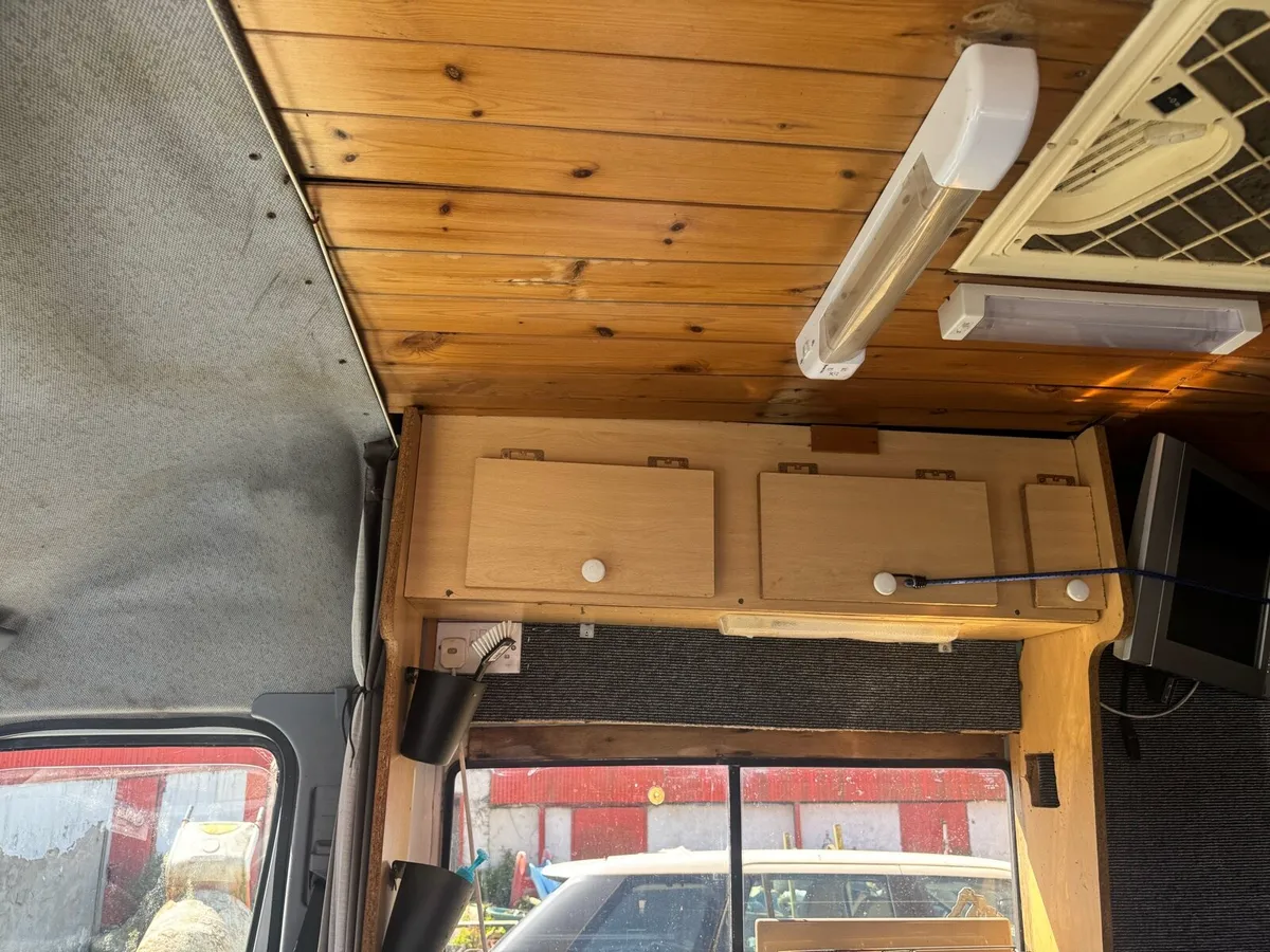 Mercedes sprinter camper - Image 3