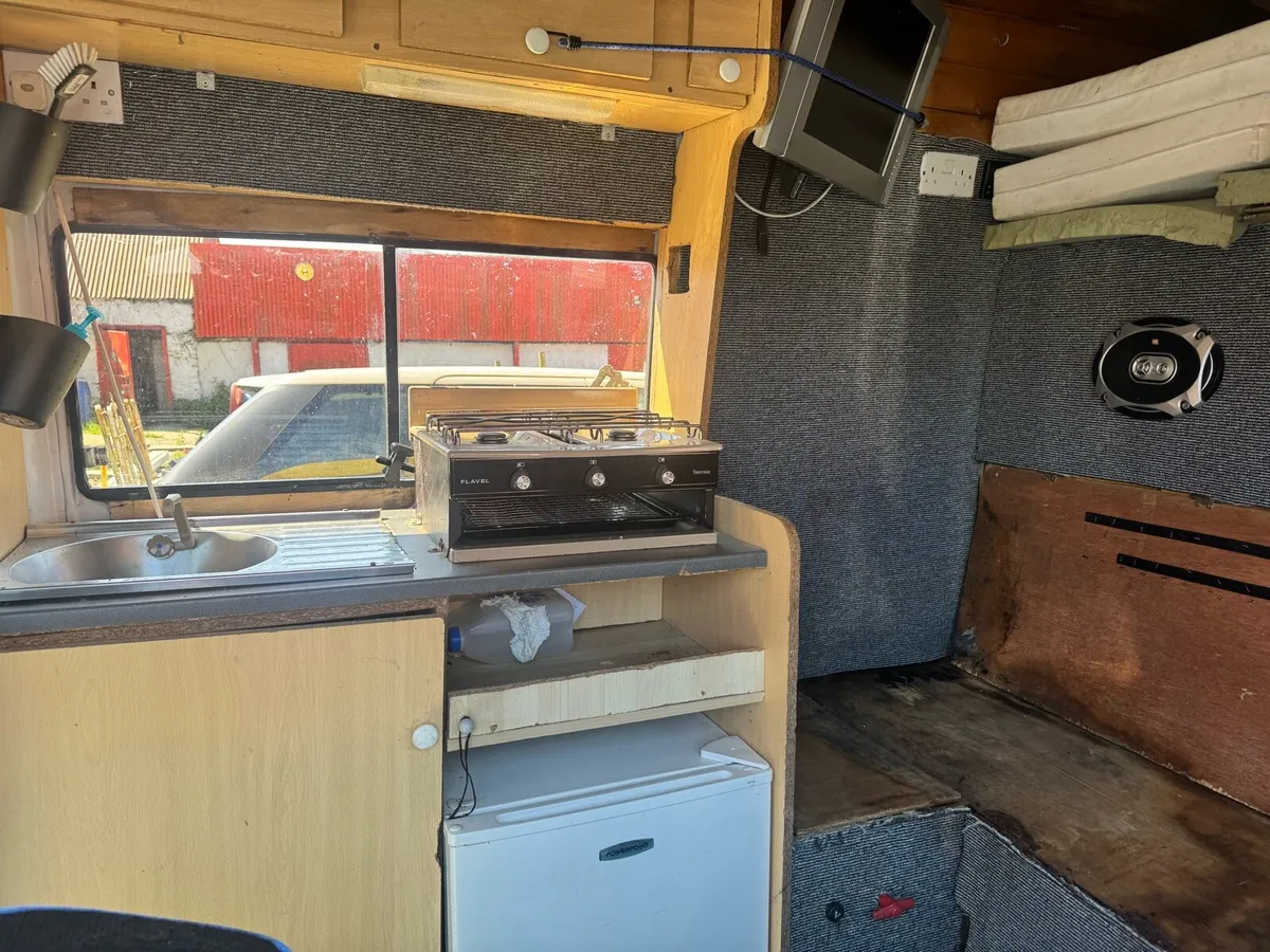 Mercedes sprinter camper - Image 4