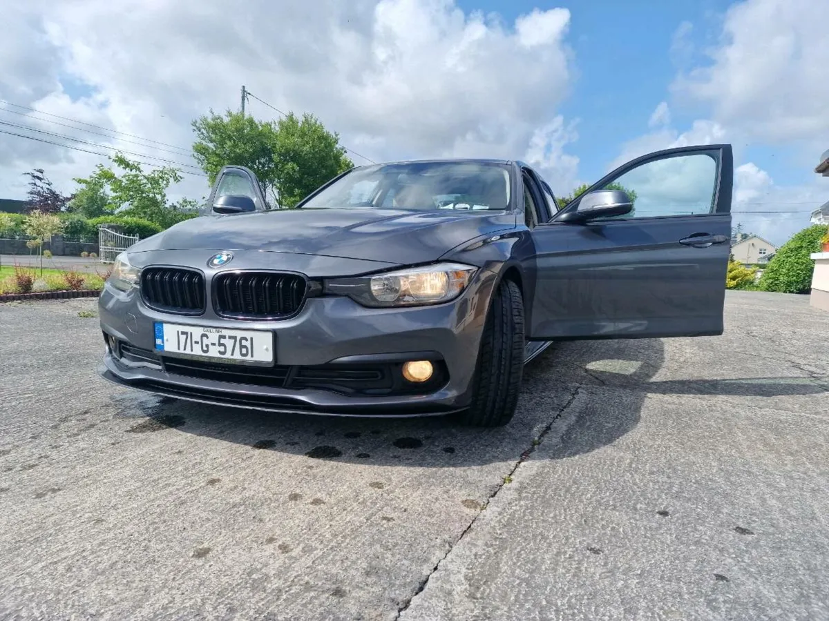 BMW 320d ED Plus | Cream Interior | New NCT | Full - Image 4